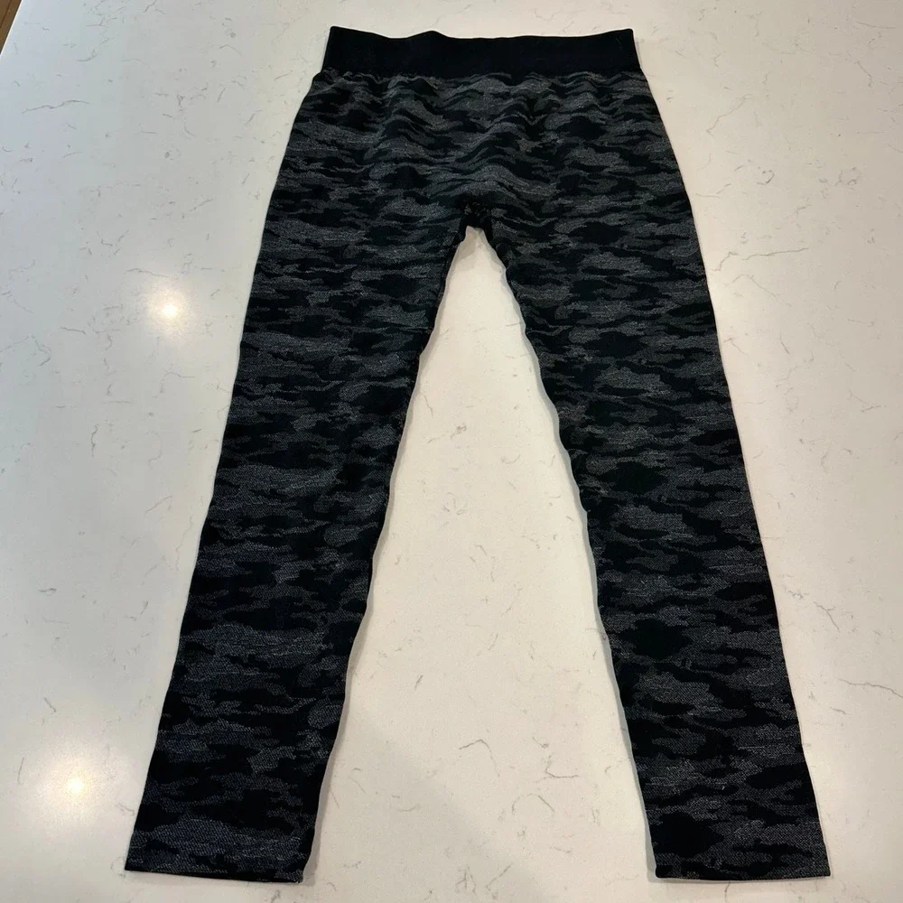 Time and Tru Womens Camo Leggings Gray Black Camouflage XL 16-18 TT40100016180SQ